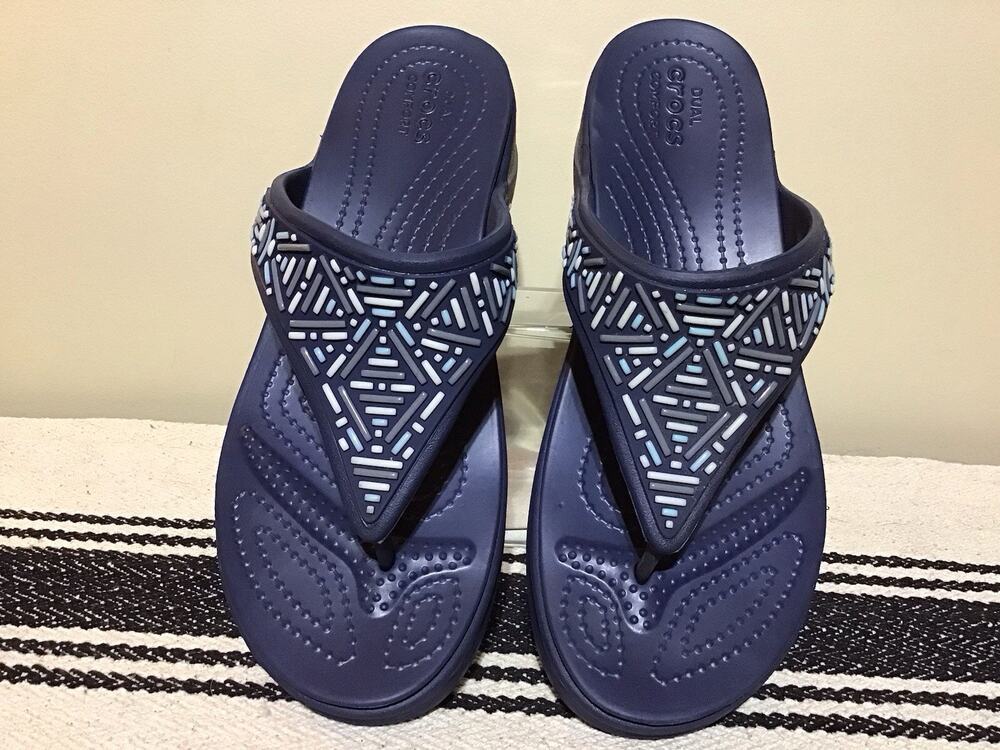 Crocs Womens Monterey Beaded Navy Blue Wedge Flip Flops Sandals Size 9